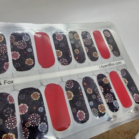 New Nail art Nail Wraps Panda floral abstract set of 5 - Picture 6 of 7